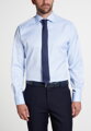 ETERNA Modern Fit svetlo modrá nie presvitajúca košeľa Non Iron - Predľžený rukáv 68 cm