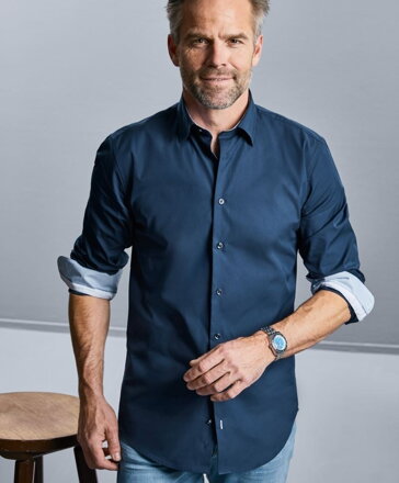 Russell pánska košeľa dlhší strih slim fit s kontrastom stretch bavlna