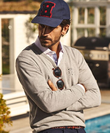 Pánsky priliehavý sveter s výstrihom do V Ashland James Harvest