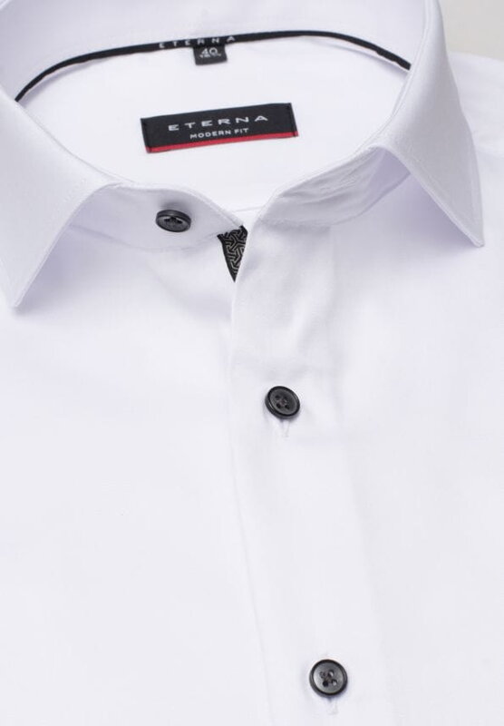 ETERNA Modern Fit pánska košeľa biela nie presvitajúca s čiernými gombíkmi Non iron